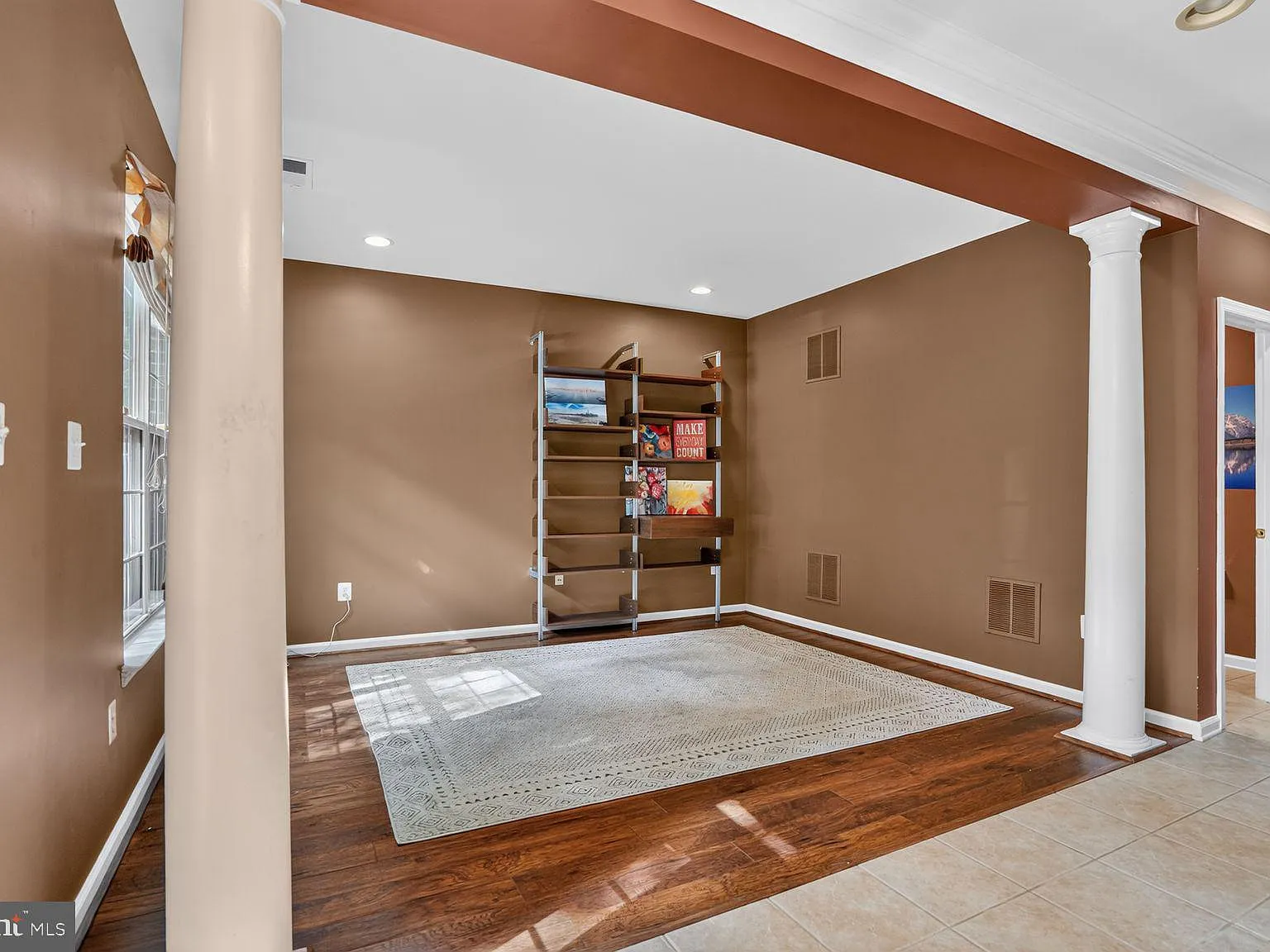 3 bed, 4.0 bath, 1600 sqft, $3,400 — Photo 4
