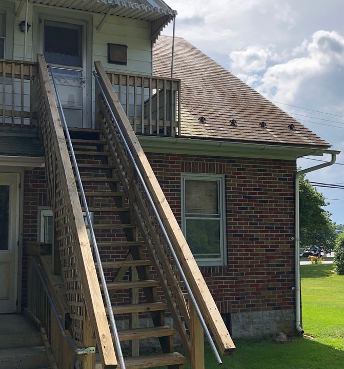 1st image of 408 N 15th Ave Floor 2