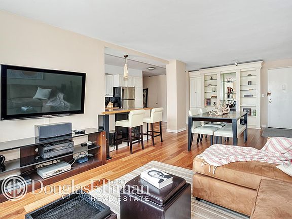2nd image of 77 7th Ave APT 18S