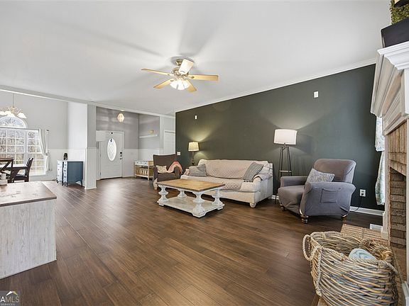 3rd image of 6850 Heardsville Rd