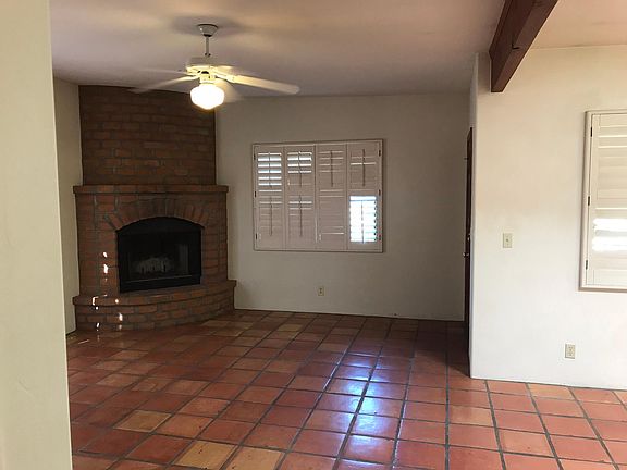 4th image of 1610 N Stewart Ave