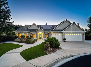2415 Lexington Ave, Clovis, CA 93619
