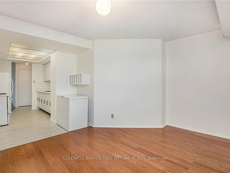 555 Brittany Dr #510 — Photo 6