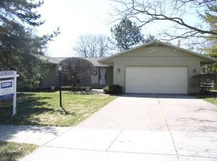 2137 Tamarack Dr, Okemos, MI 48864
