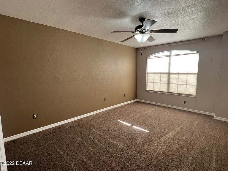 100 Grey Widgeon Ct — Photo 17