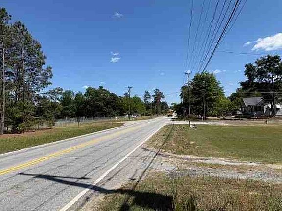 5th image of 2703 Wilson Rd