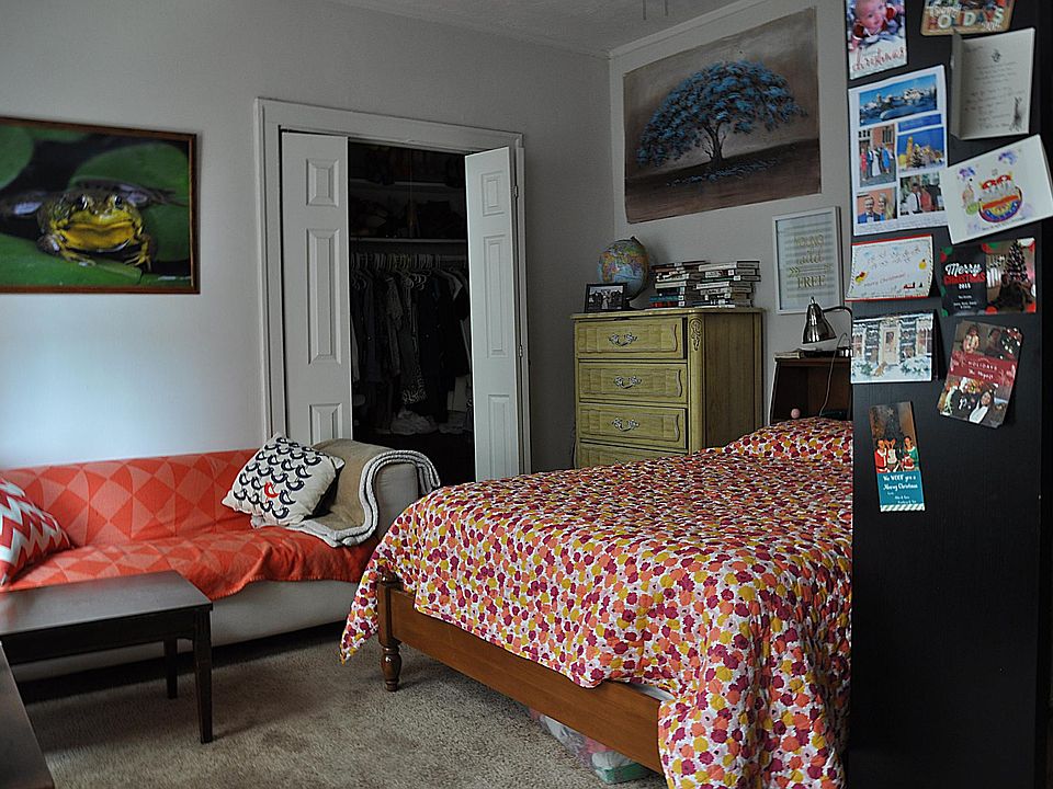 1st image of 2138 N Lincoln Park W #310