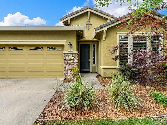 2nd image of 3571 Archetto Dr