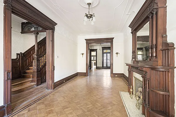 Sold by Compass | media 14