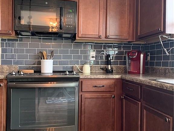 3rd image of 210 Celia Ln #29