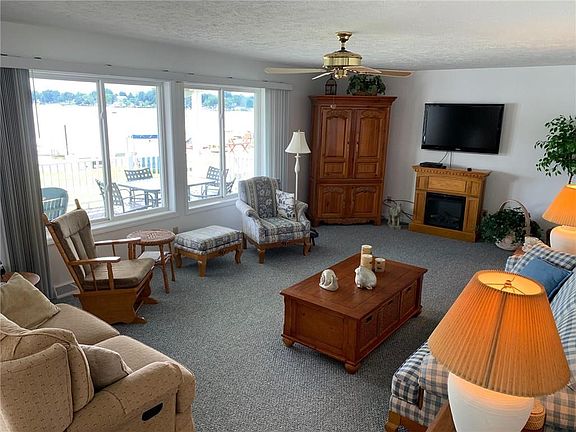 3rd image of 11393 N Shore Dr