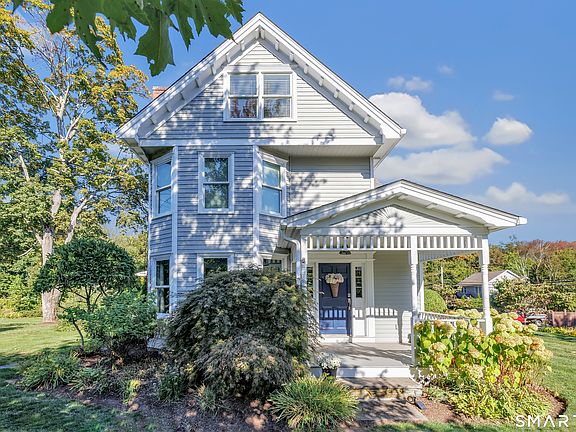 4th image of 774 Fairfield Woods Road