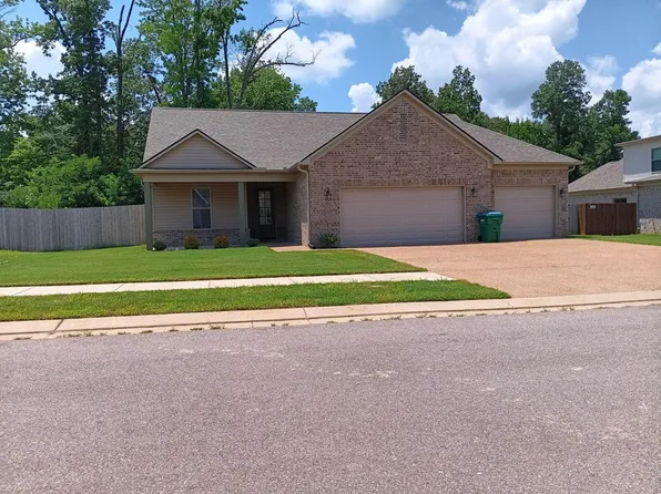 15 S Bigham Cv, Munford, TN 38058