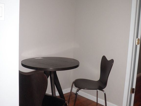 4th image of 262 W 22nd St APT 17