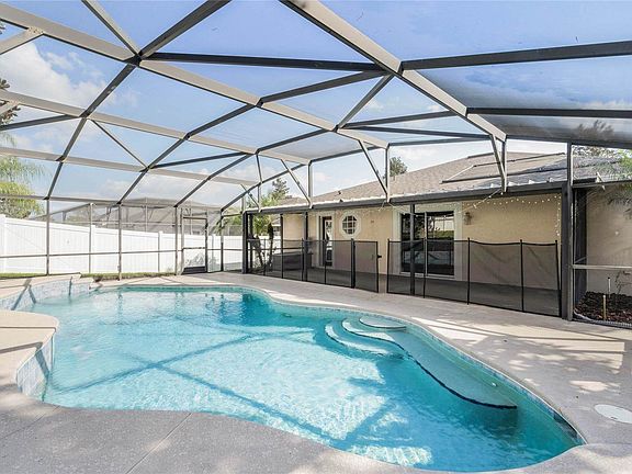 3rd image of 2543 Palmetto Ridge Cir