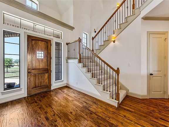 3rd image of 2175 Lake Estates Dr