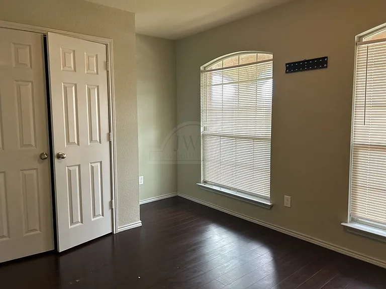 6405 Clear Brook Dr — Photo 16