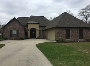 42254 Conifer Dr, Gonzales, LA 70737