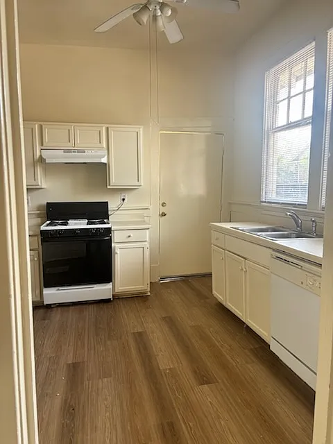 3 bed, 1600 sqft, $1,475 — Photo 4