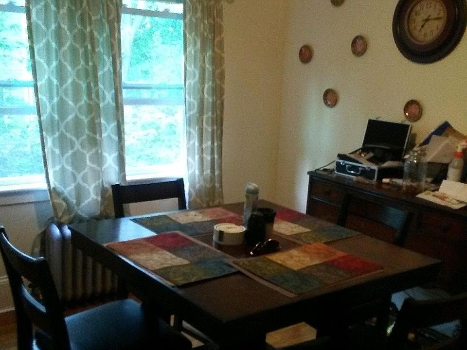 2nd image of 135 Appleton Ave #A