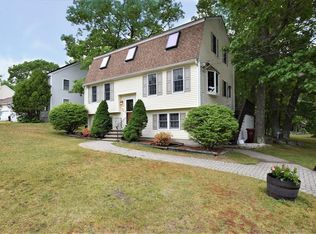 75 Acropolis Rd, Lowell, MA 01854