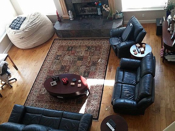 View of L/R from main staircase