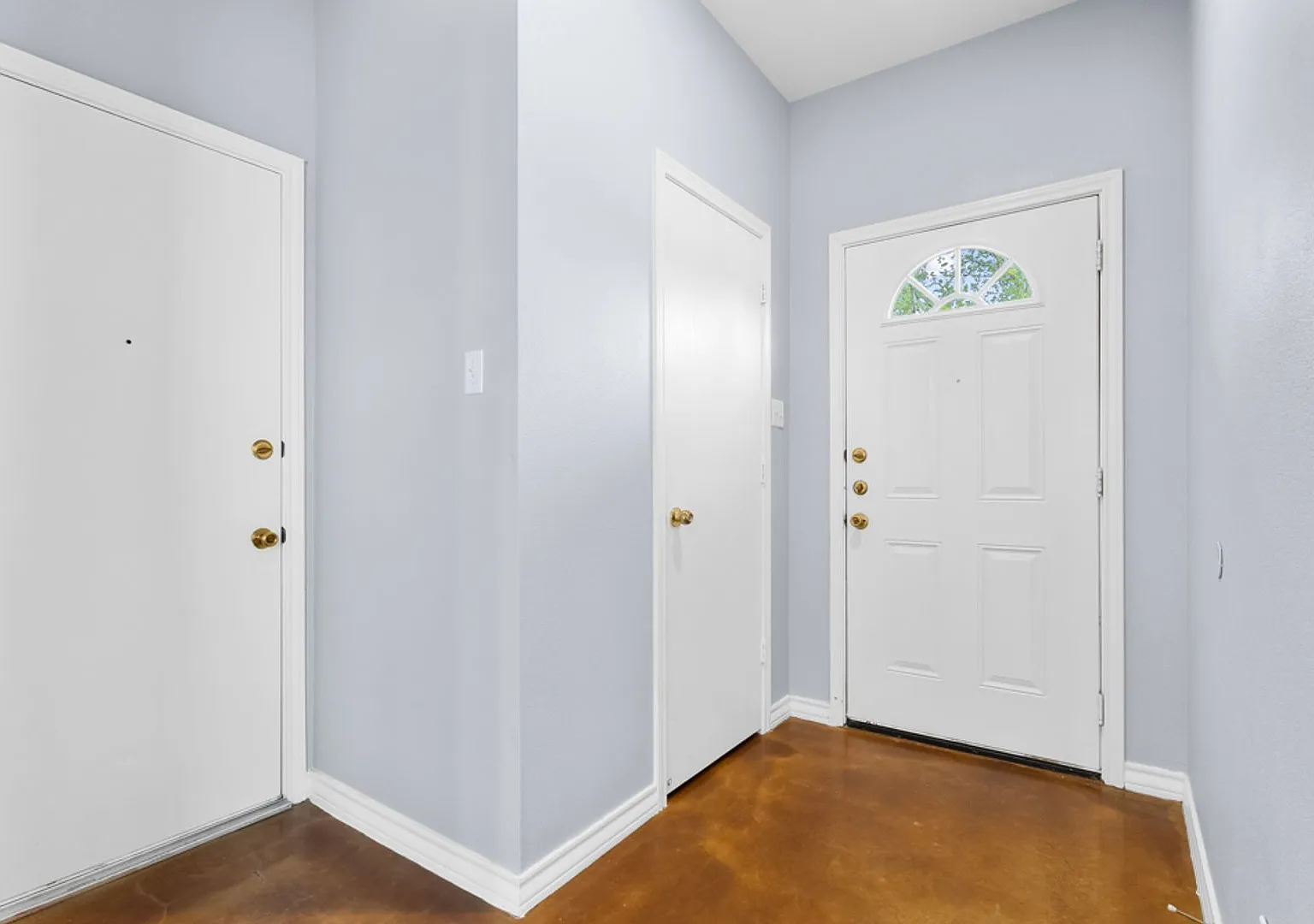 3 bedroom and 2.5 bathroom located in The Gardens at The Summit Subdivision — Photo 3