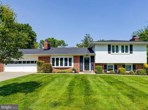 2307 Harcroft Rd, Lutherville Timonium, MD 21093