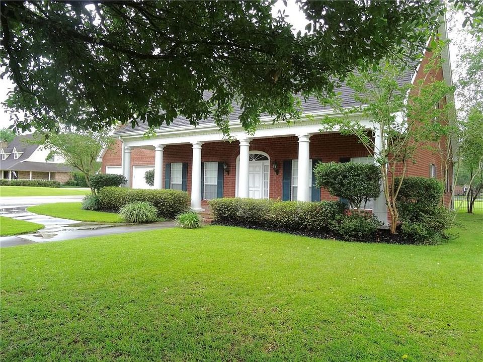 1st image of 225 Congressman Ln