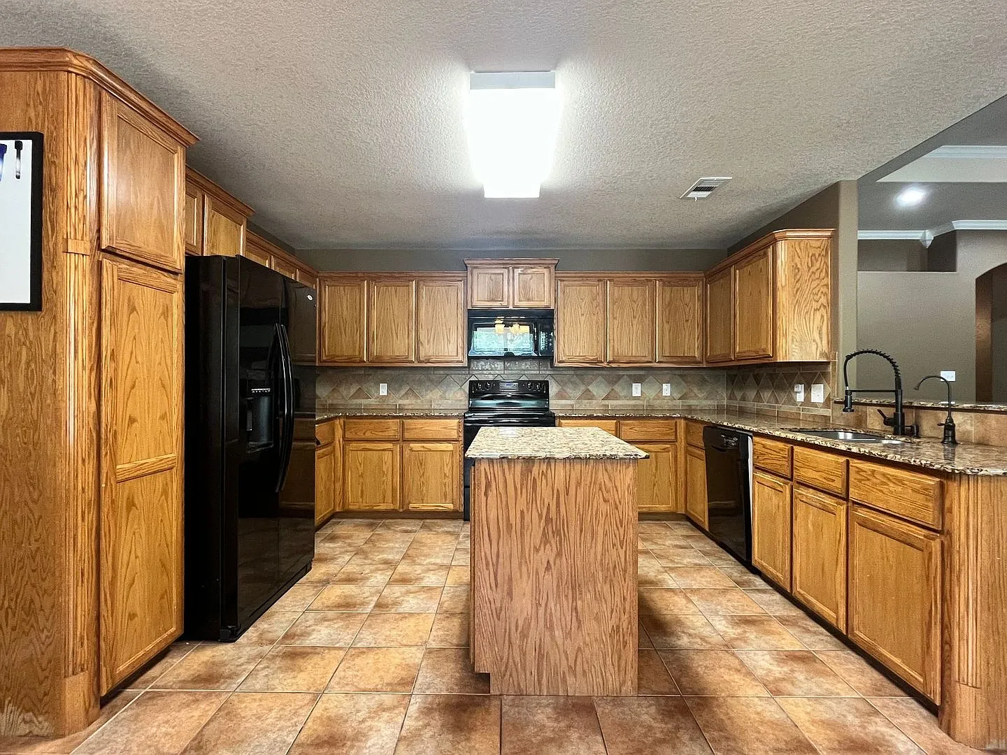 Rent Reduction & New In Management - Coming Soon! — Photo 3