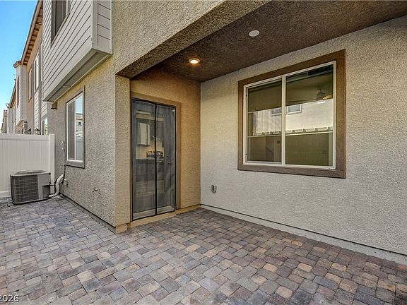 4th image of 2514 Vittora Pointe St