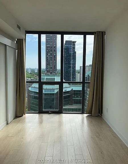 110 Charles St E #2008 — Photo 29