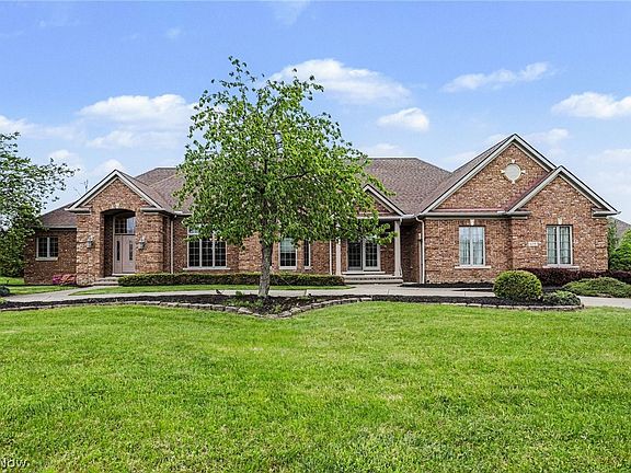 2nd image of 6291 Maypine Farm Blvd