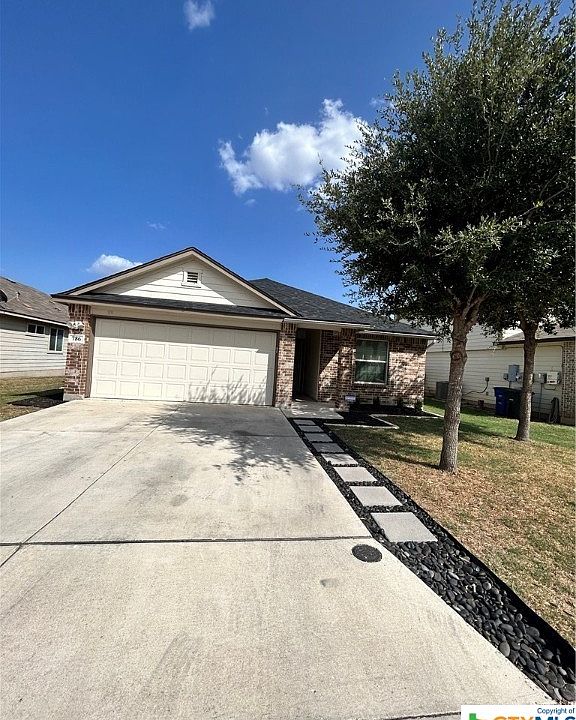 1st image of 786 Wolfeton Way