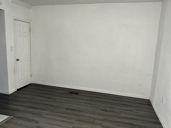 5th image of 3428 Tudor St Floor 1
