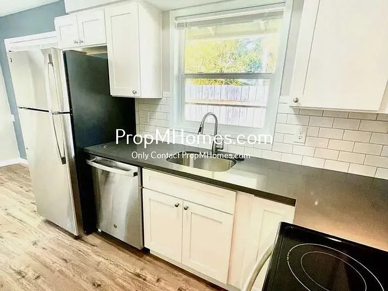 6933 NE Clackamas St — Photo 6