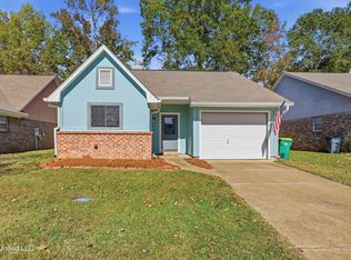 72 Lamplighter Rd, Pearl, MS 39208