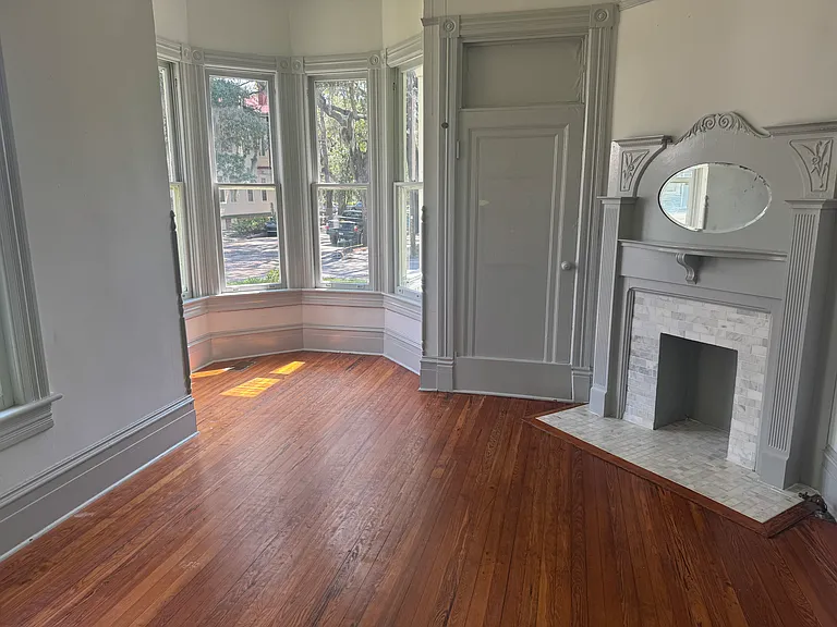 21 W 36th St #A — Photo 10