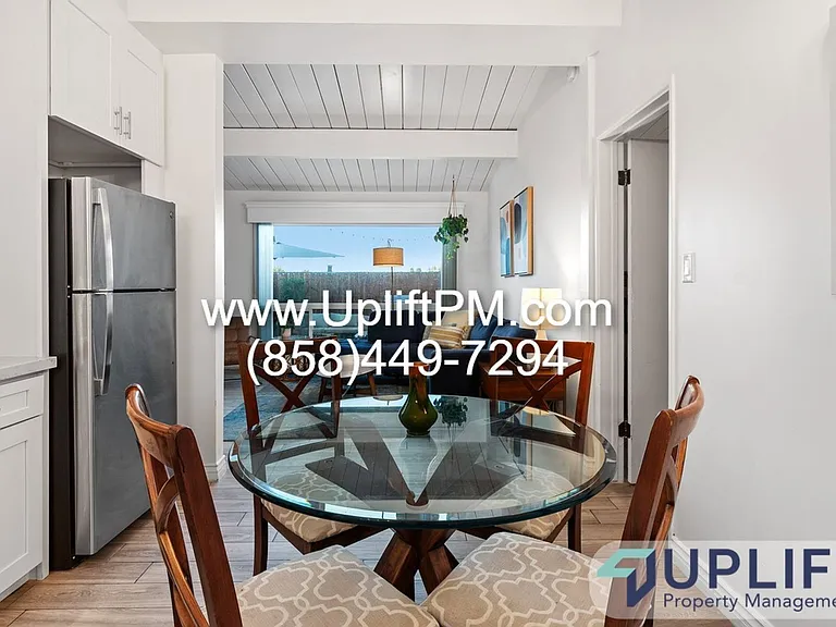 4359 Rialto St — Photo 14