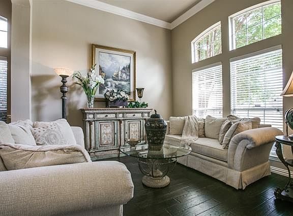 5th image of 2105 Watercrest Ct