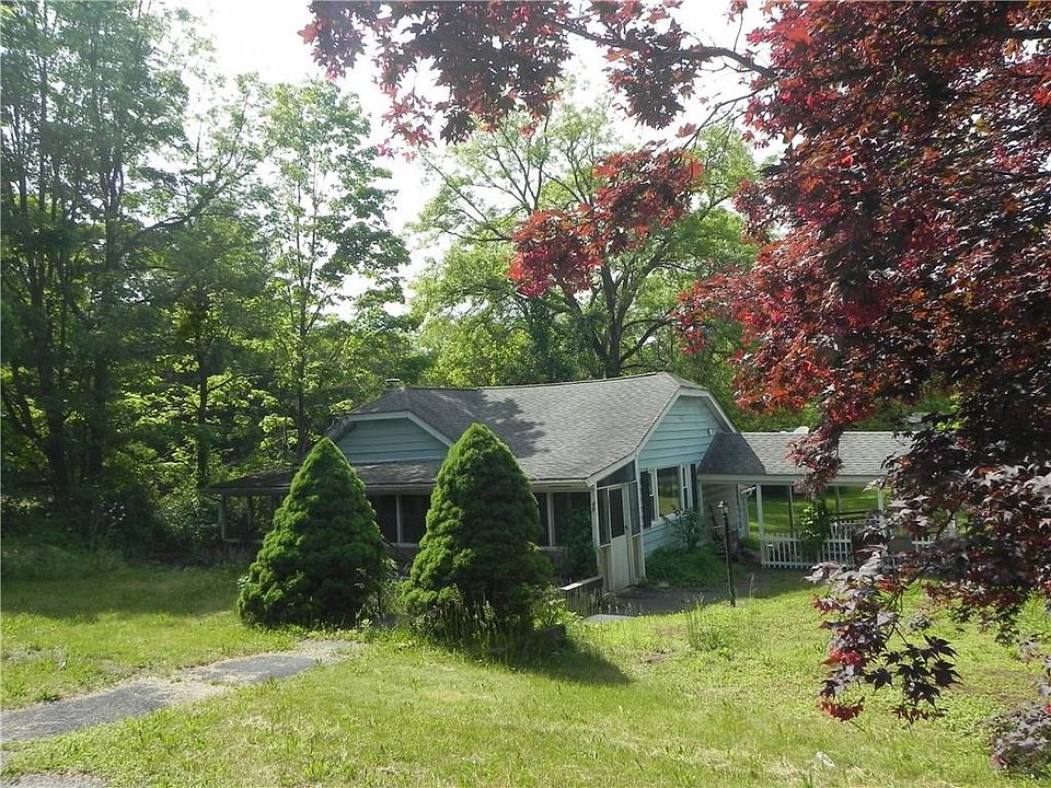 1st image of 49 Neversink Drive