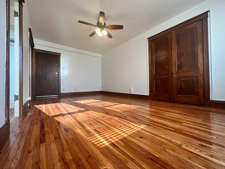 Main room of Apt. 405.