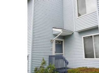 43 Cottonwood Rd, Newington, CT 06111