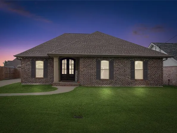 318 Valencia Dr, Luling, LA 70070