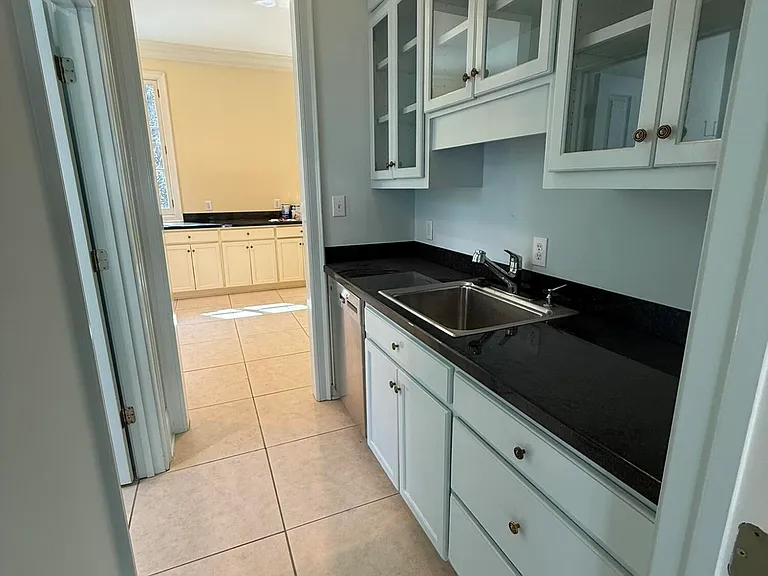 3617 Carlow Ct — Photo 10