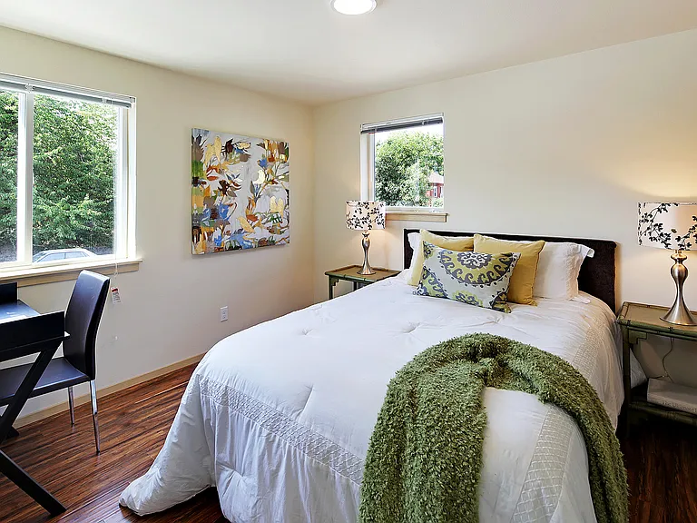 Glendale Apartments — Photo 3
