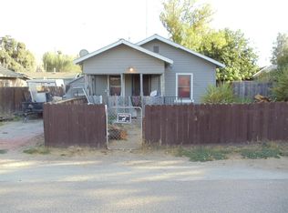 24417 Summit Dr, Lemon Cove, CA 93244