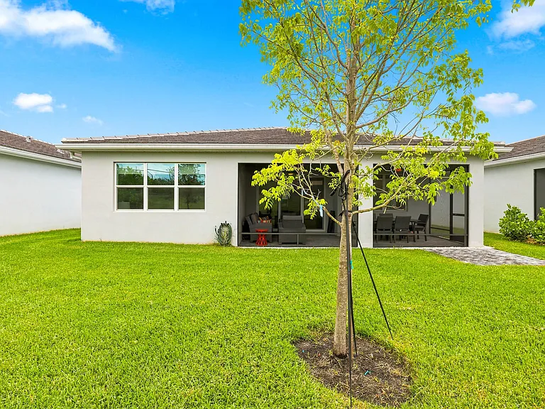 11724 SW Aquila Way — Photo 39