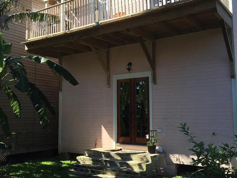 2827 Banks St — Photo 15