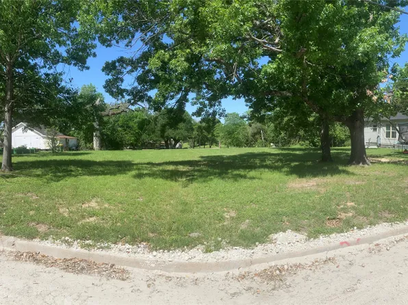 807 Southland Ave, Marlin, TX 76661